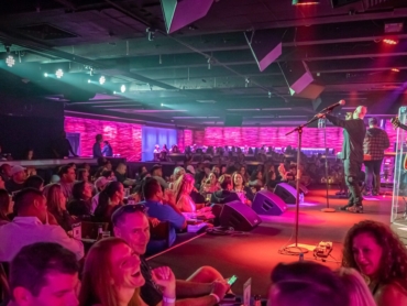 12_23_21_blue_note_atmosphere_sammy_johnson_hawai-46_crop-1-scaled