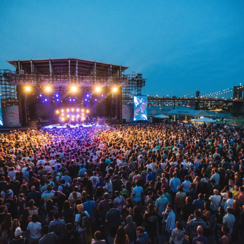 The-Rooftop-at-Pier-17-concert